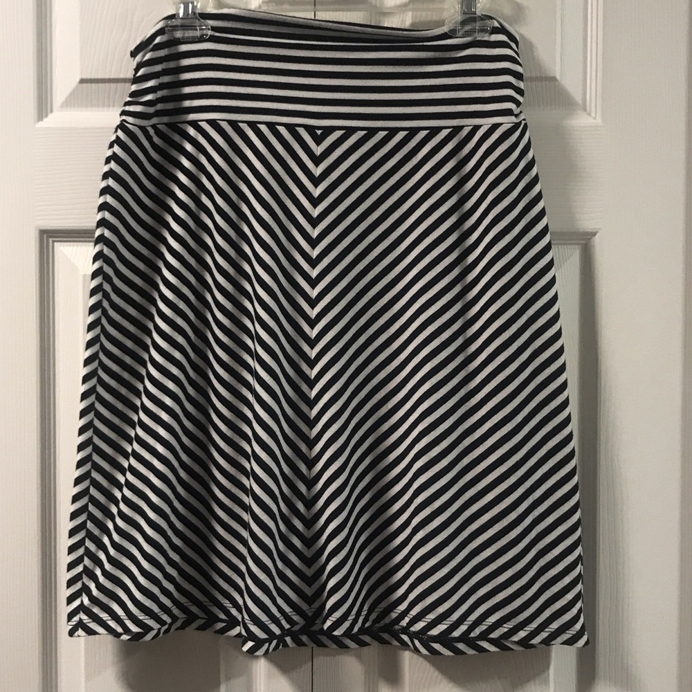 Faded Glory Black and White Striped Women's Knit Skirt